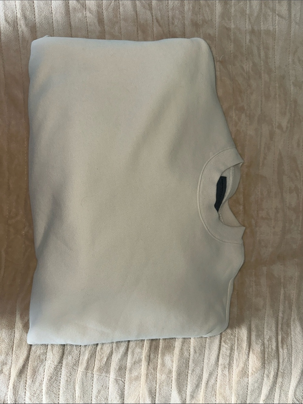 Abercrombie & Fitch Cream Sweatshirt with Patchwork Multi-Color Sleeves - Picture 3 of 3